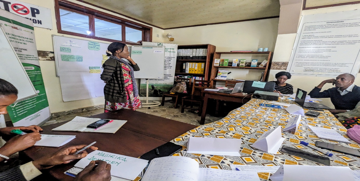Atelier de suivi de l'équipe de changement de la FOPAC SK